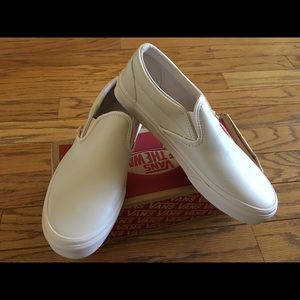 Vans classic slip on